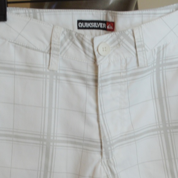 NWT Quicksilver Mens Shorts Wht/Gray SZ 28 - Picture 3 of 4